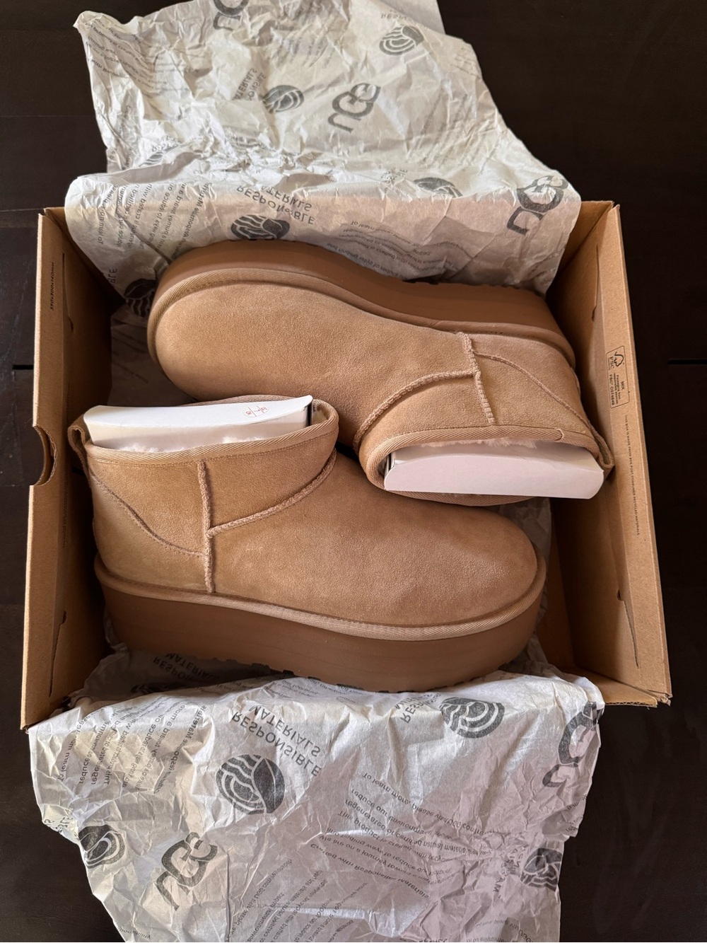 UGG Classic Ultra Mini Platform (Color: Sand / Size: 10)